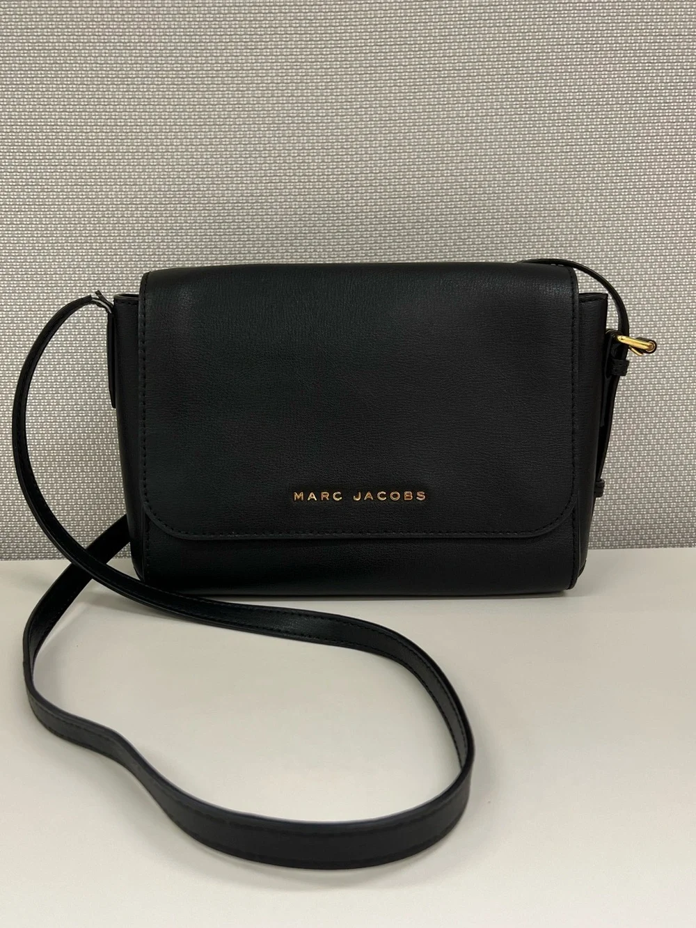 Marc Jacobs Commuter Medium Crossbody Bag